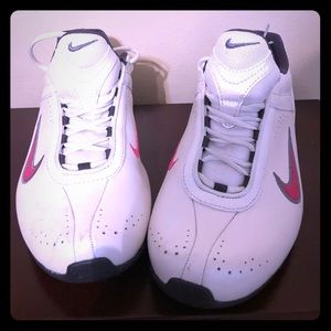 White Nike Air w/Pink Check, Sz 7.5
